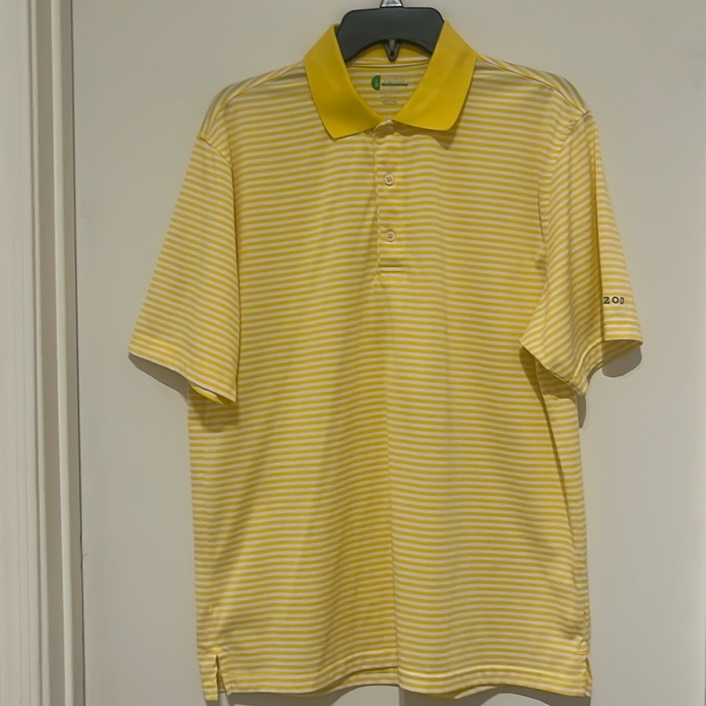 IZOD golf short sleeve polo yellow/white Lrg